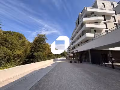 Vente Local commercial 100m² Saint germain en laye