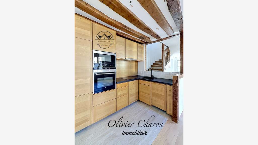 AV triplex à usage mixte 114m² à St-Germain centre