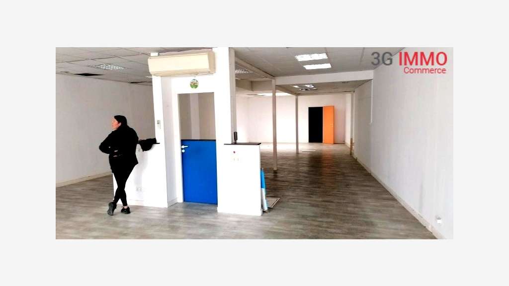 Vente murs + hab empl N°1 à Saint-Jean-d'Angély