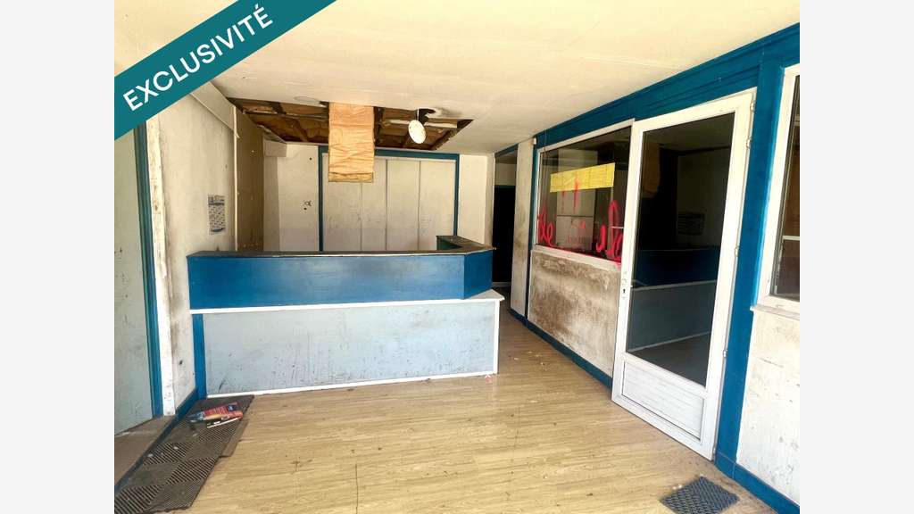AV local artisanal 190m² à St Jean d'Angely centre