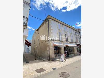 Vente immeuble de 285m² à Saint Jean d'Angély