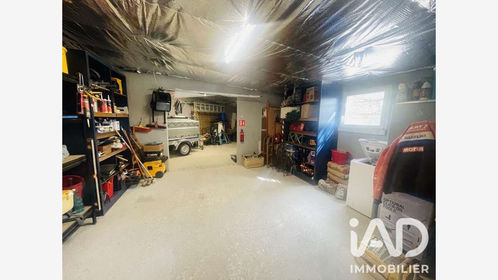 AV local professionnel 68m² à St-Jean-de-la-Ruelle