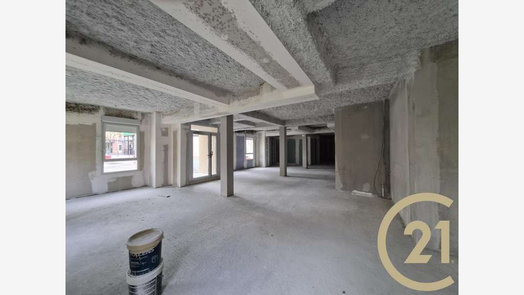 Vente murs libres 160m² neufs à Saint-Juéry centre
