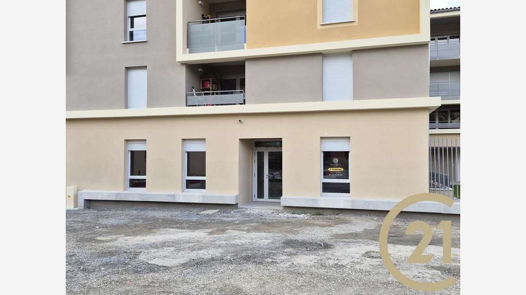 Vente murs libres 160m² neufs à Saint-Juéry centre