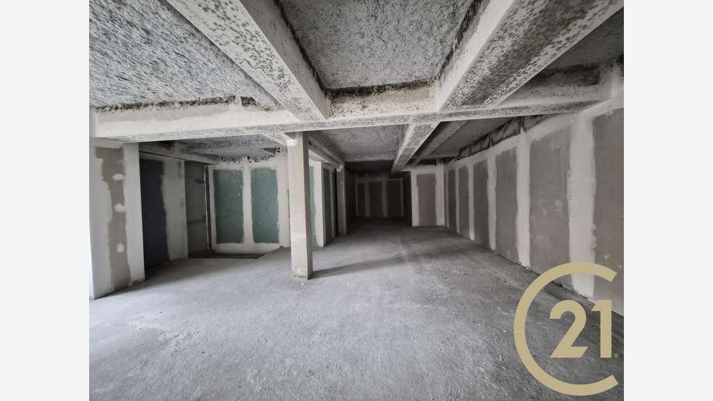 Vente murs libres 160m² neufs à Saint-Juéry centre