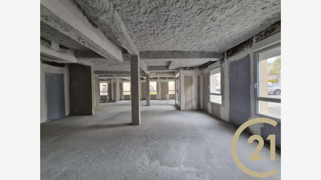 Vente murs libres 160m² neufs à Saint-Juéry centre