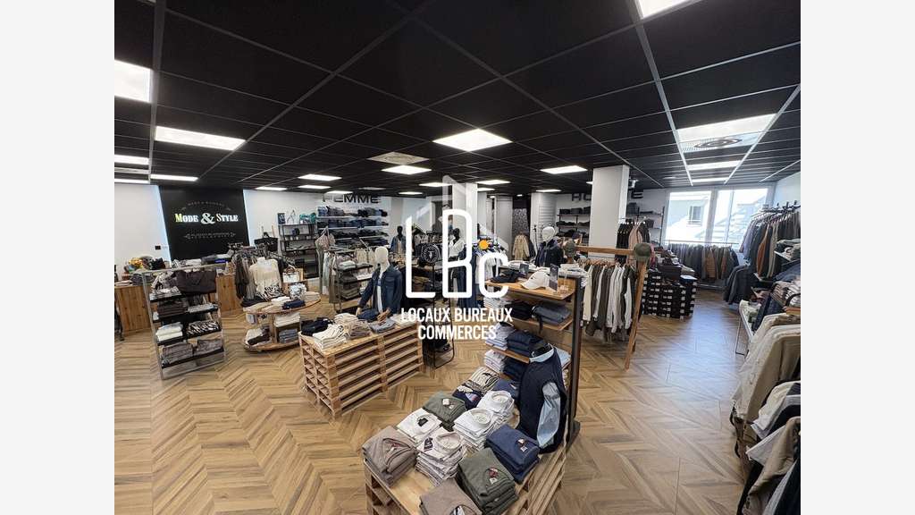 Local commercial 150m² à St Julien de Concelles