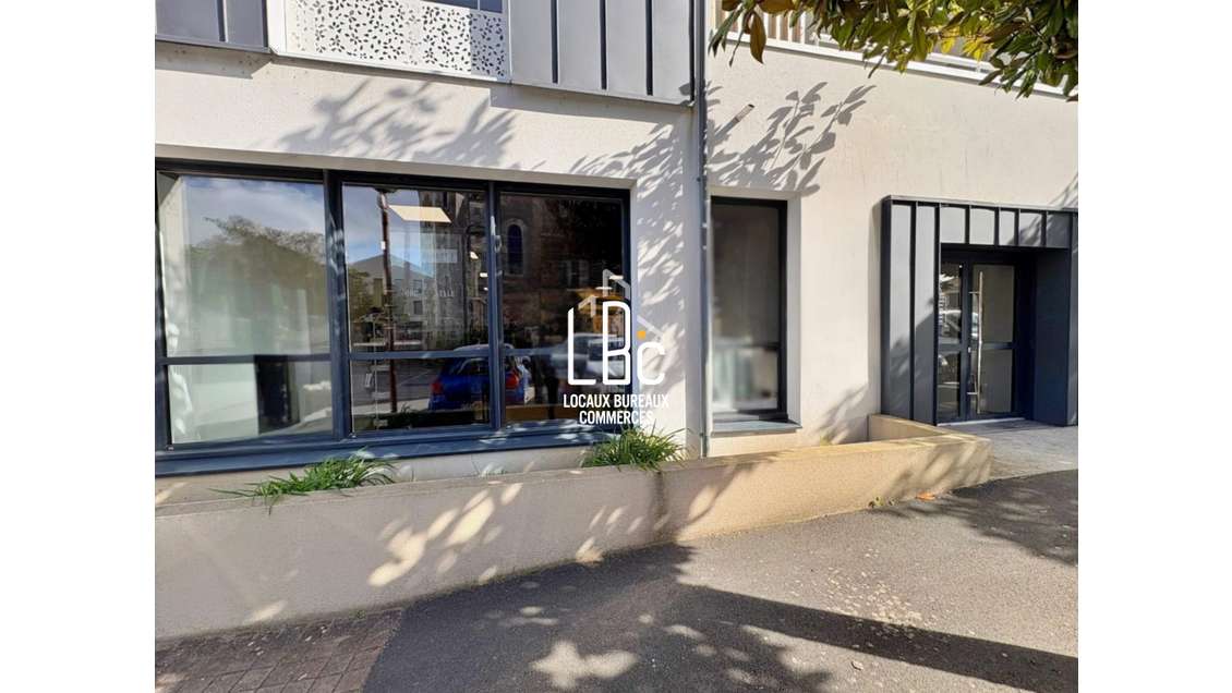 Local commercial 150m² à St Julien de Concelles