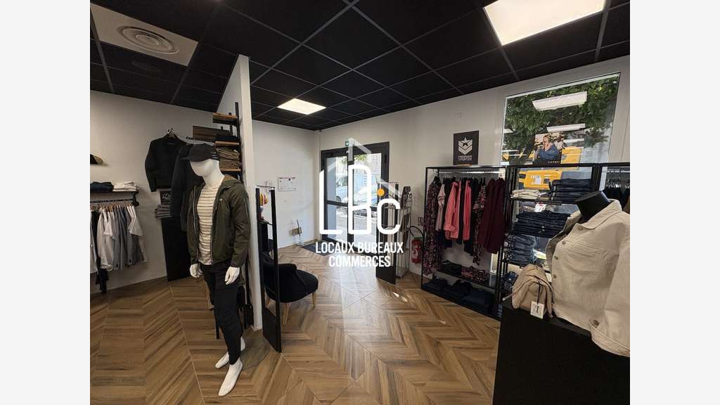 Local commercial 150m² à St Julien de Concelles