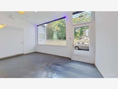 AV local 28m² avec terrasse à St-Julien-lès-Metz