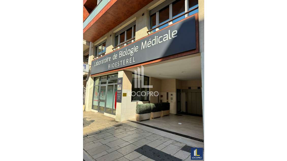 Cède local commercial 156m² à Saint-Laurent-du-Var