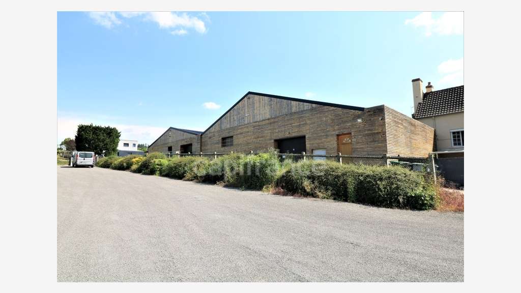 Entrepôt 400m² à vendre à Saint-Léger-Sur-Dheune 