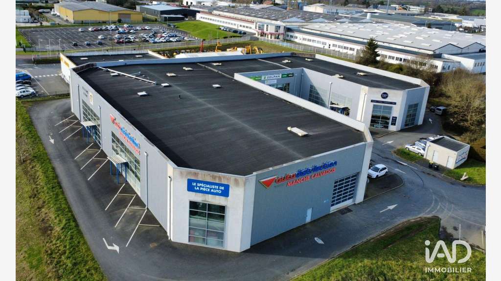 Local commercial à Saint-Lô