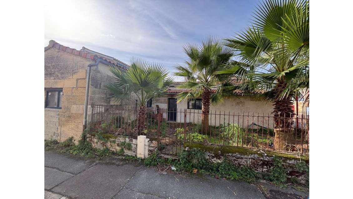 Local commercial 75m² à Saint-Louis-de-Montferrand