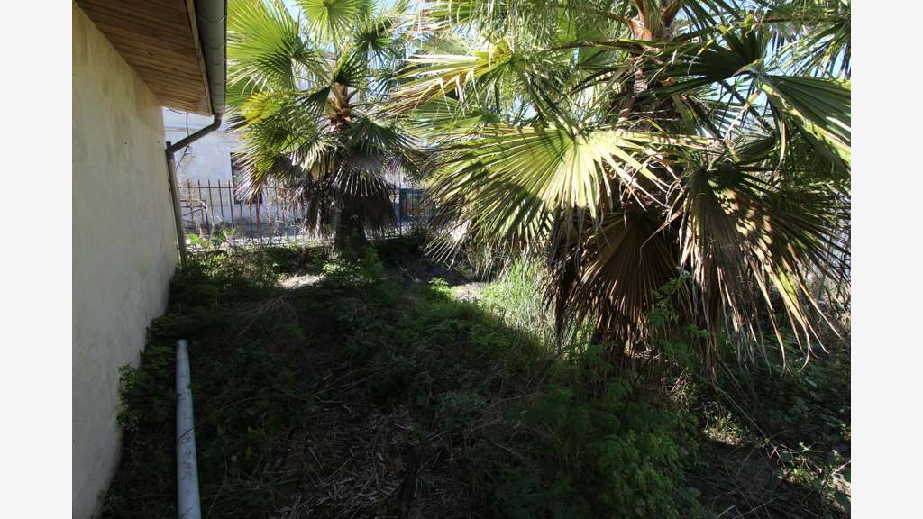 AV local cial ou pro 75m² St-Louis-de-Montferrand
