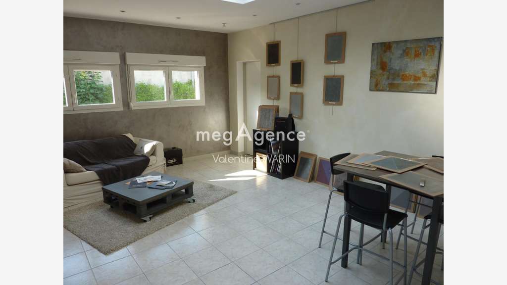 Vente local 449m² à fort potentiel à Saint-Lyé