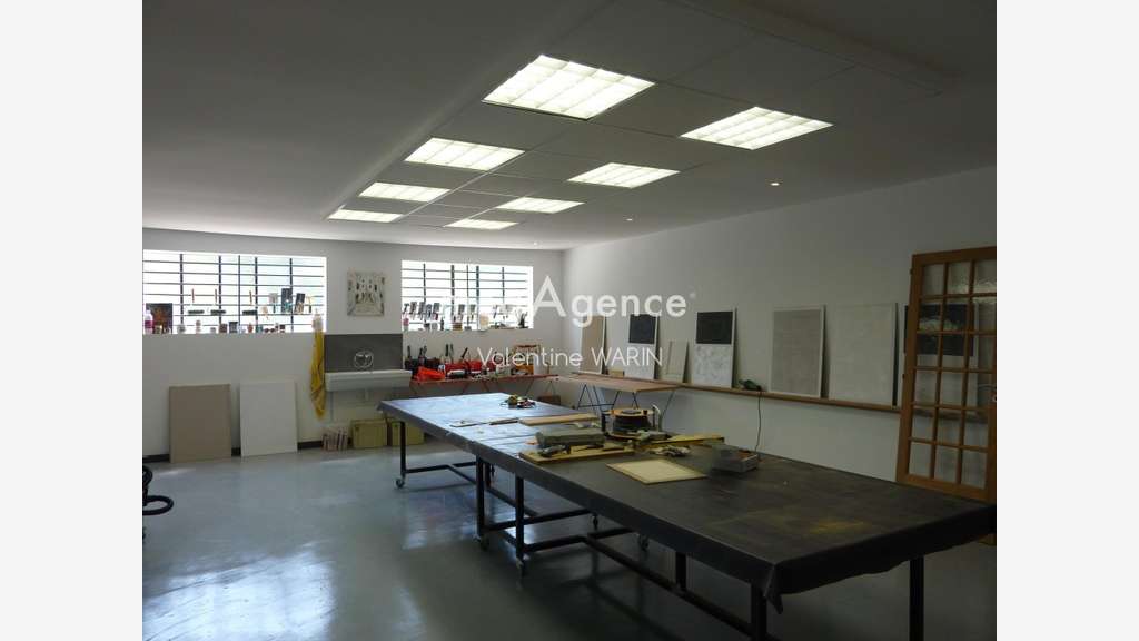 Vente local 449m² à fort potentiel à Saint-Lyé