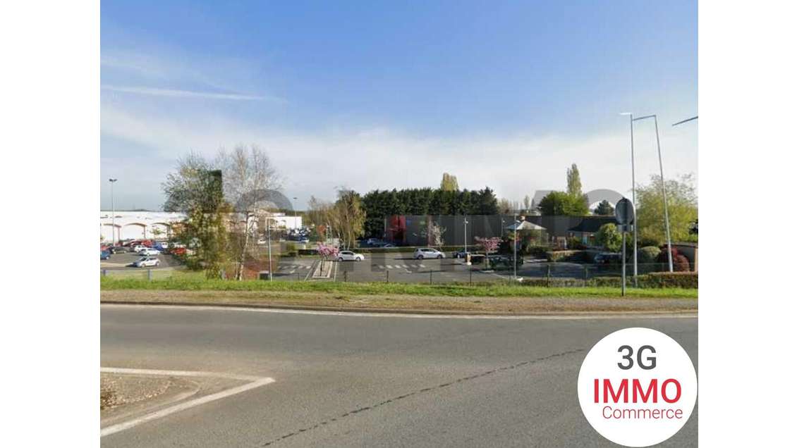 Vente local commercial loué à St-Maixent-l'École