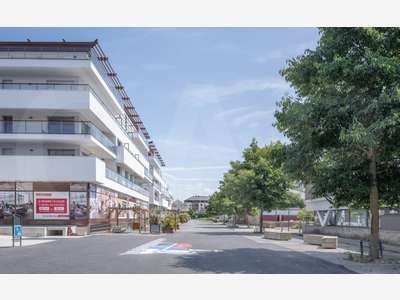 Vente cellule commerciale 272m² Saint Malo Rocabey