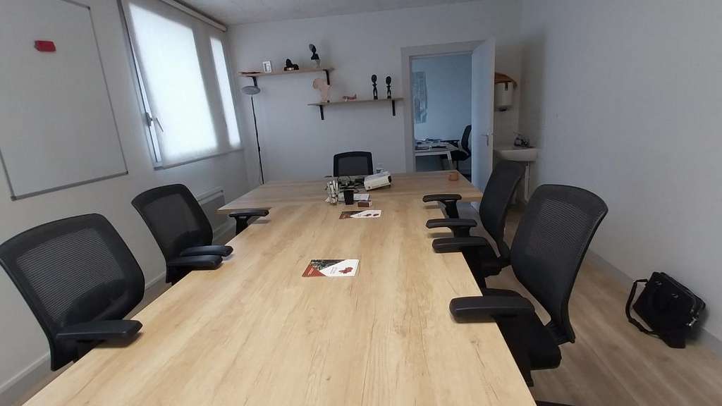 SAINT MALO : A VENDRE MURS BUREAUX LOUES