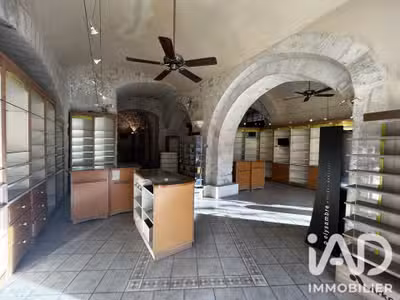 Vente local commercial 147m² à St-Marcel-d'Ardèche