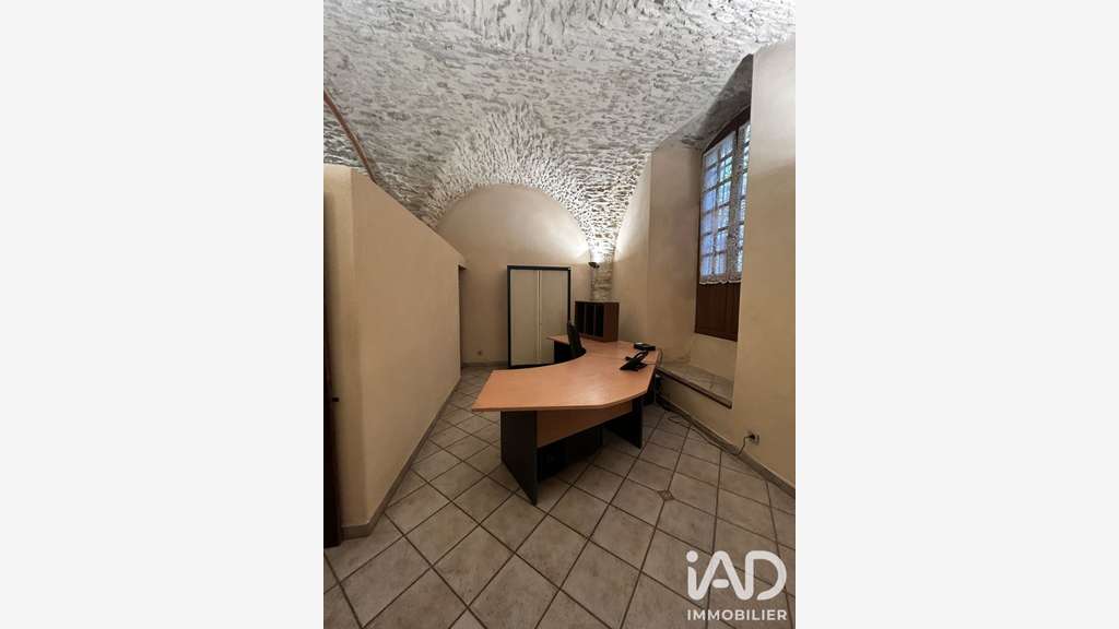 Vente local commercial 147m² à St-Marcel-d'Ardèche
