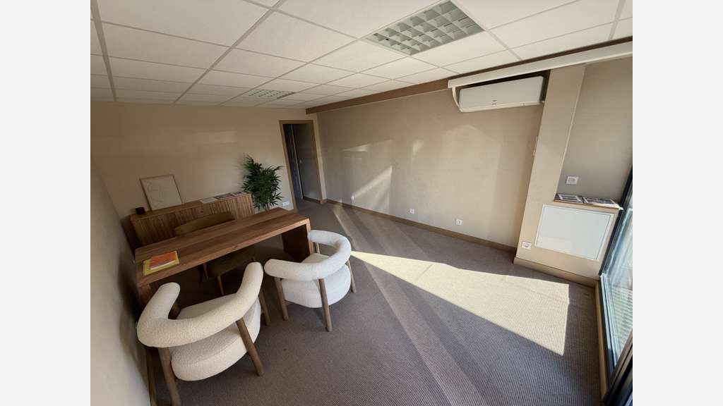 EXCLUSIVITÉ Bureau loué de 32 m² Investissemen