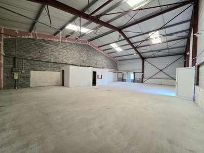 Vente local commercial de 620m² à Saint-Mariens