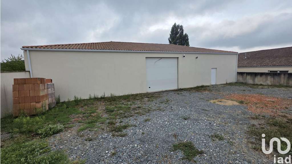 Local commercial à Saint-Martin-d'Ary