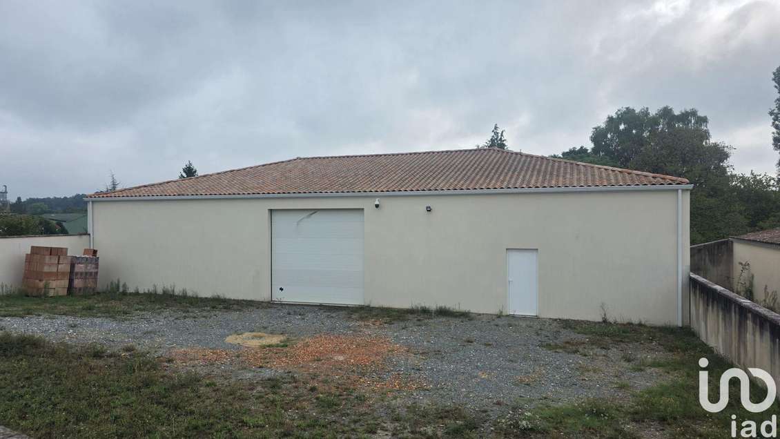 Local commercial à Saint-Martin-d'Ary
