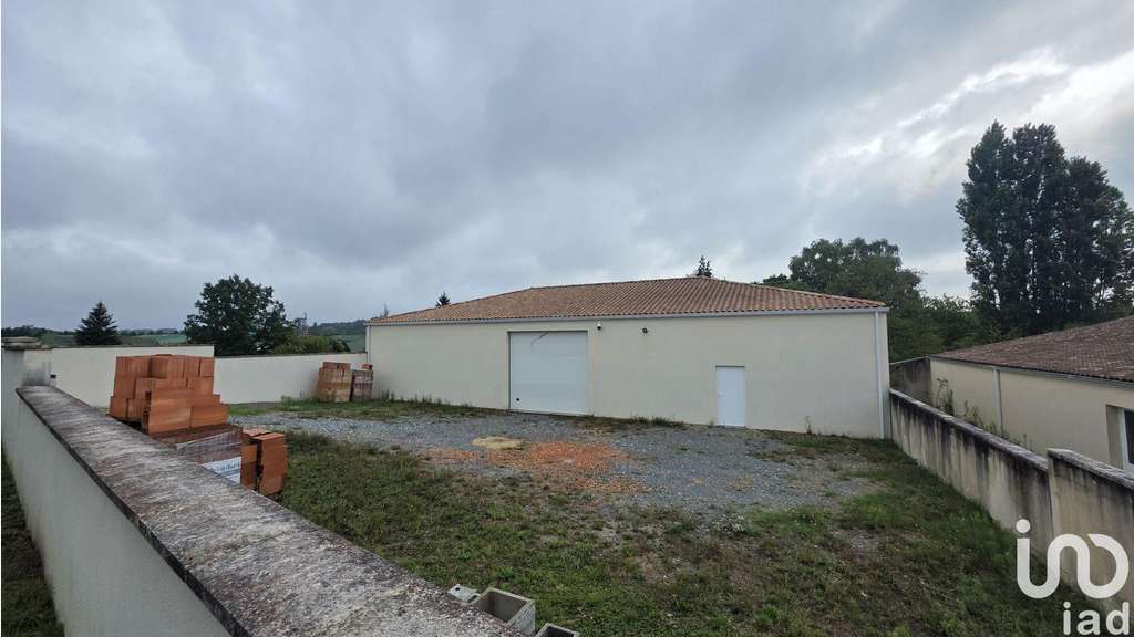 Local commercial à Saint-Martin-d'Ary
