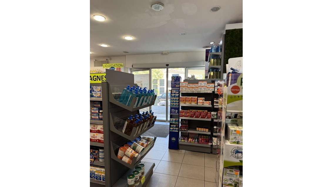 Vente murs commerciaux 200m² Saint-Martin-de-Crau