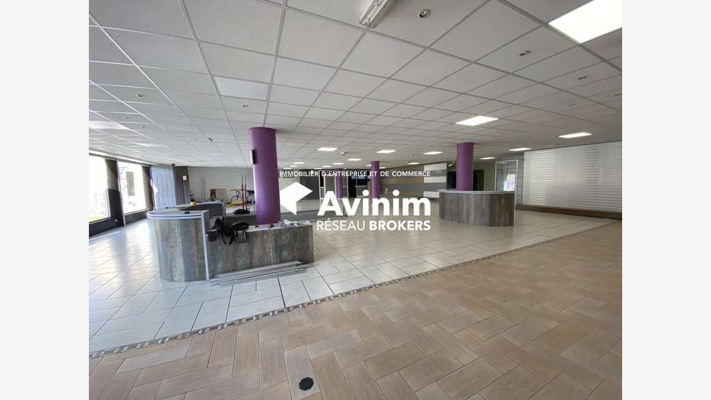 AV local commercial 553.7m² Saint-Martin-le-Vinoux