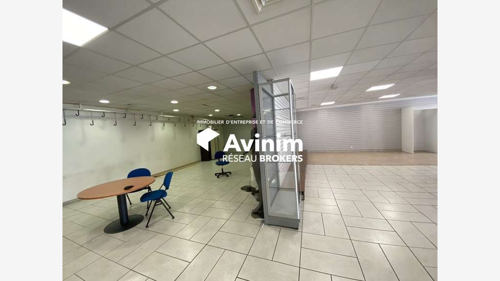 AV local commercial 553.7m² Saint-Martin-le-Vinoux