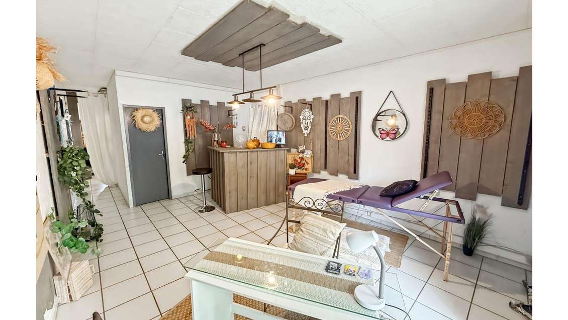 Droit au bail local 59m² rénové à Saint-Maximin