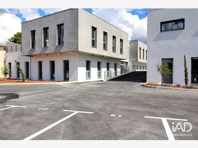 Murs neufs 145m² à Saint-Maximin-la-Sainte-Baume
