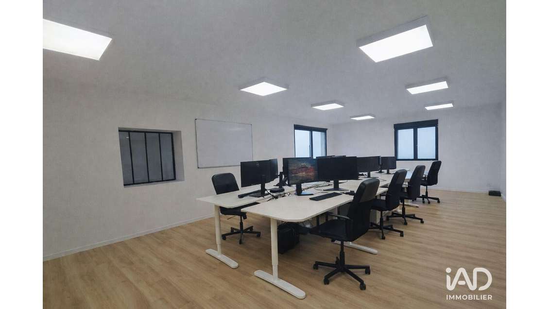 Local commercial à Saint-Memmie