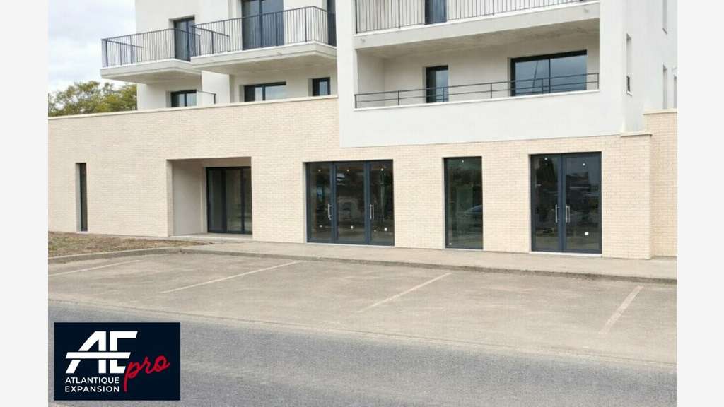 Local commercial 111m² à vendre à Saint Nazaire