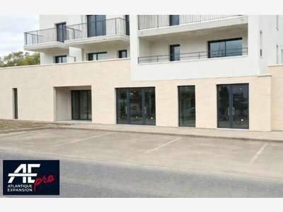 Local commercial 111m² à vendre à Saint Nazaire