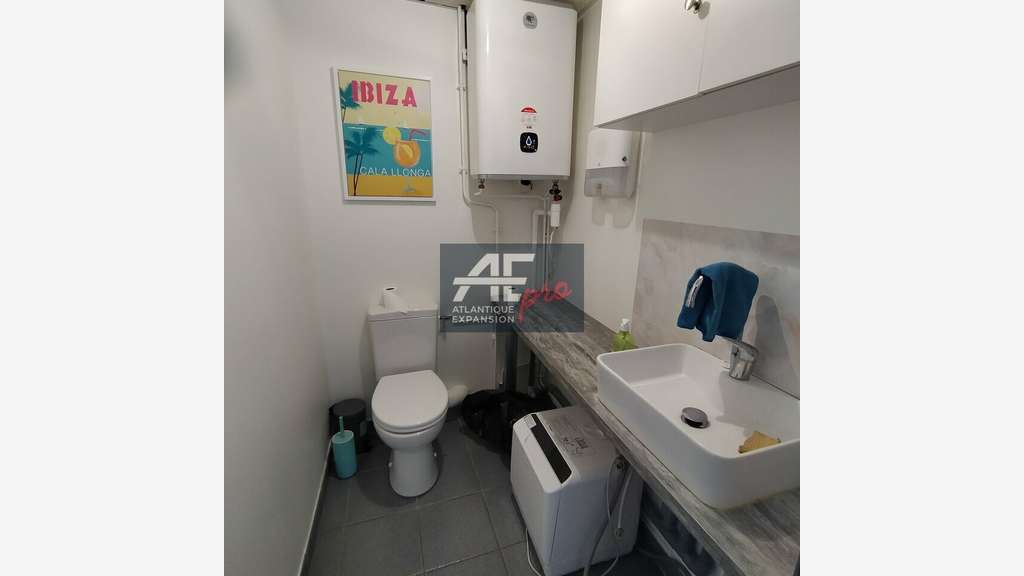 AV local commercial 77m² axe passant Saint-Nazaire