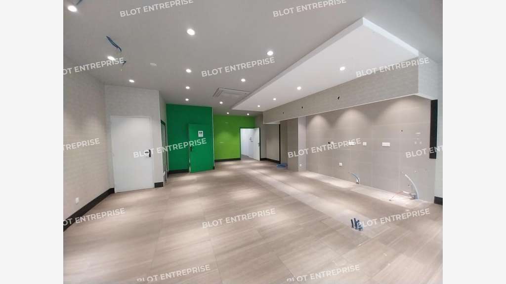 A vendre locaux commerciaux 175m² à Saint-Nazaire