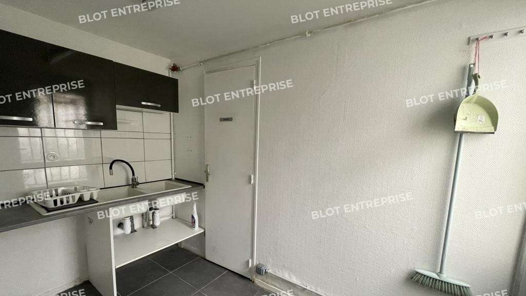 A VENDRE - LOCAL COMMERCIAL 54 m² - SAINT-NAZAIRE