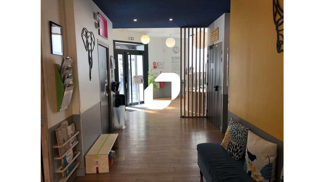 Vente Local commercial 1147m² Saint ouen