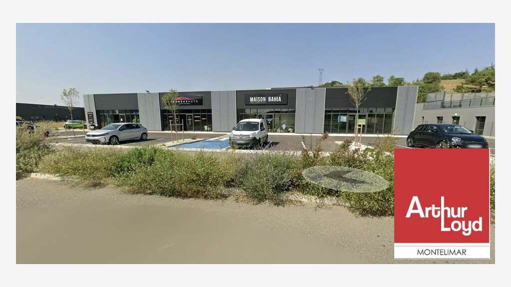 Local commercial neuf à Saint-Paul-Trois-Châteaux