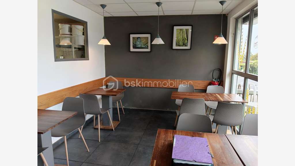 AV local commercial 100m² avec terrasse St Pierre