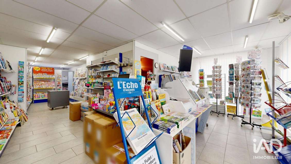 Vente murs commerciaux 50m² à St-Pierre-Montlimart