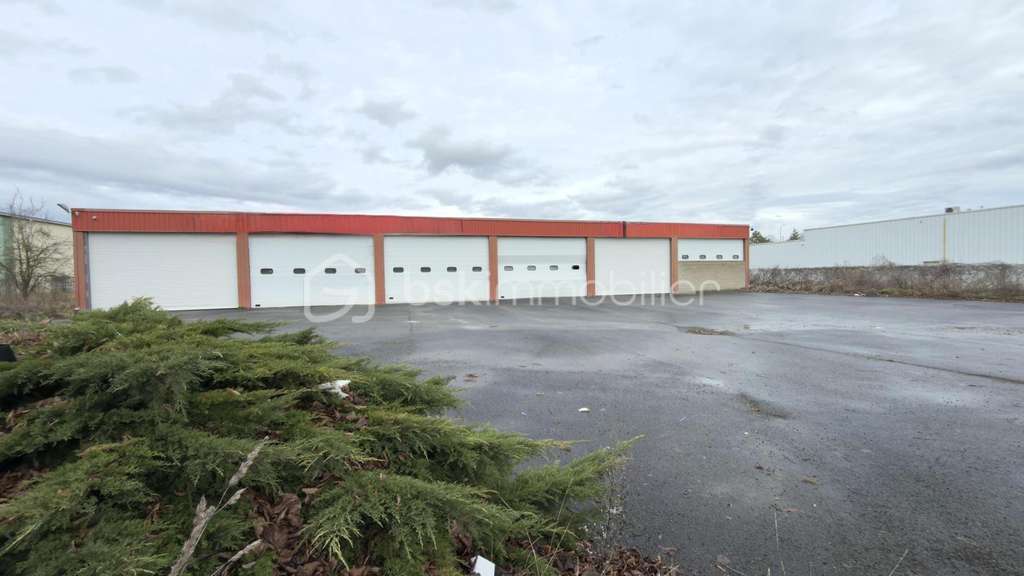Local d'activité 1500m² sur 6000m² à Saint-Quentin
