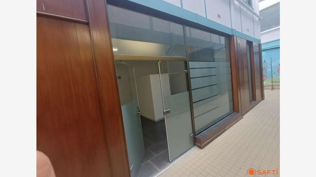 Local lumineux et pratique à Saint-Quentin centre