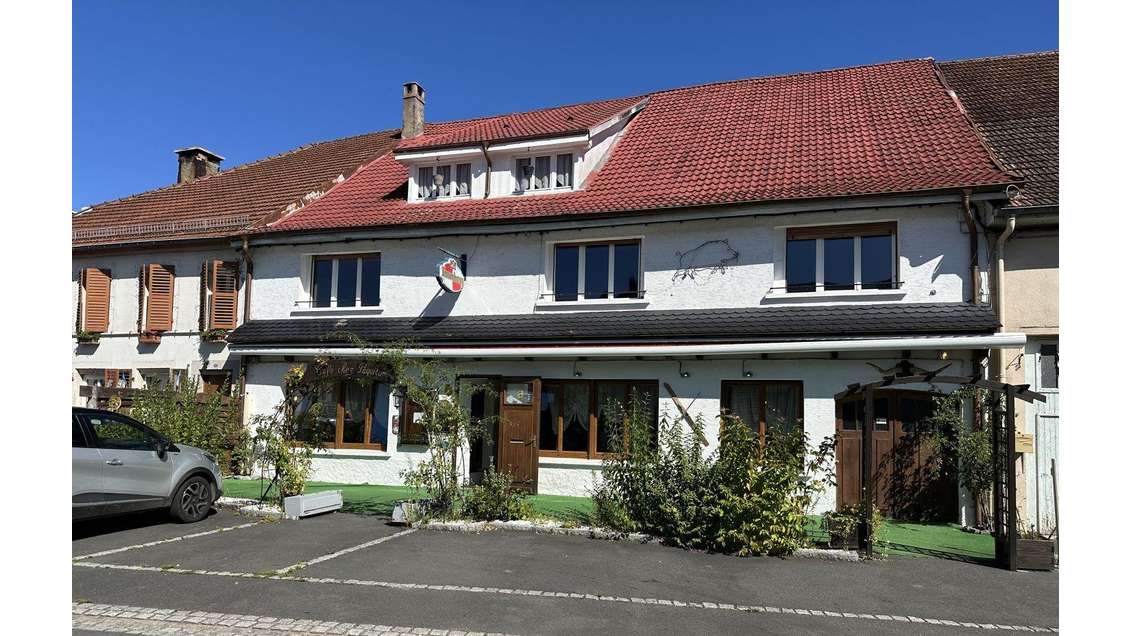 Vente murs restaurant et logement 350m² St-Quirin