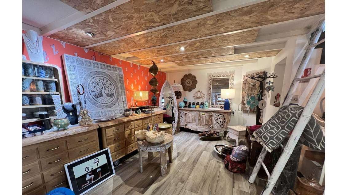 Vente murs 58m² emplacement premium Saint-Raphaël